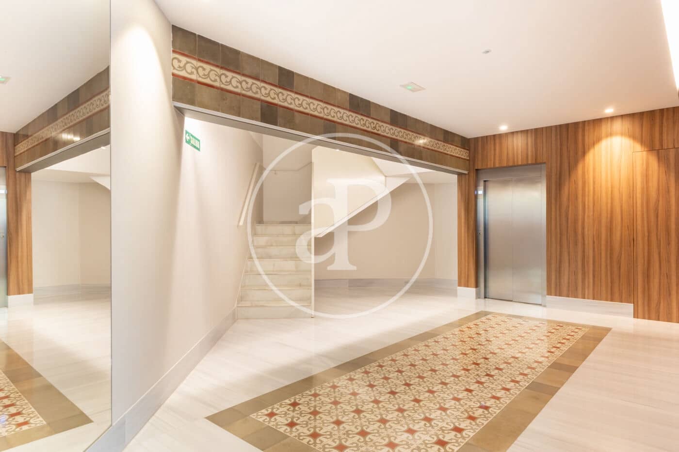 2 soverom Leilighet til leie i Valencia by - € 2 500 (Ref: 9701707)