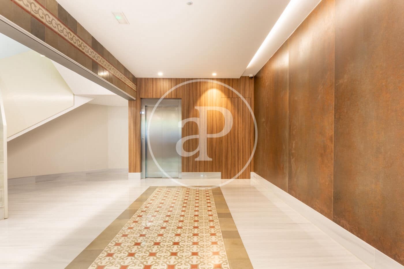 2 soverom Leilighet til leie i Valencia by - € 2 500 (Ref: 9701707)