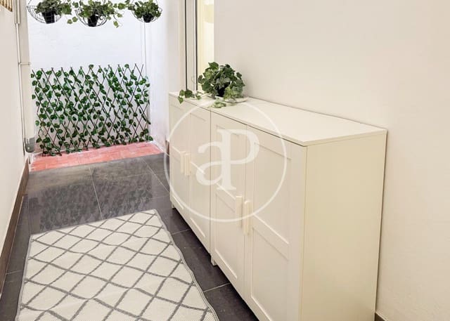 2 soveværelse Lejlighed til salg i Torrefiel, Valencia by - € 300.000 (Ref: 9712053)