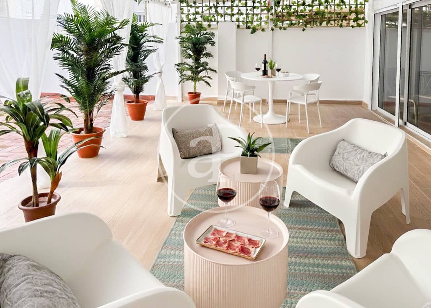 2 soveværelse Lejlighed til salg i Valencia by - € 300.000 (Ref: 9712053)