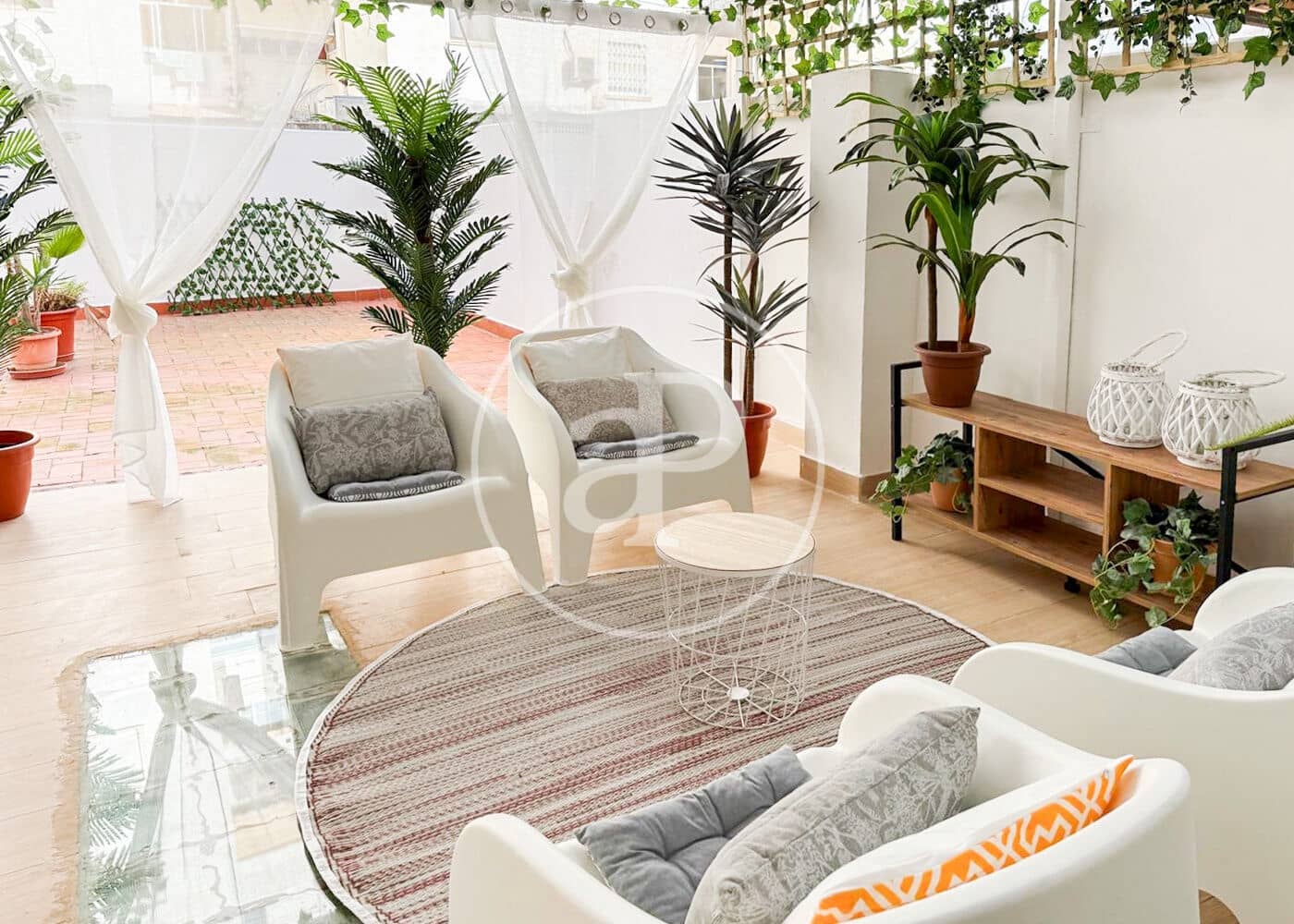 2 soveværelse Lejlighed til salg i Valencia by - € 300.000 (Ref: 9712053)