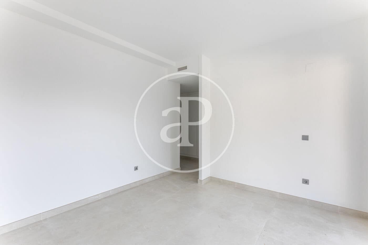 4 soveværelse Villa til salg i Chiva - € 384.000 (Ref: 9712054)