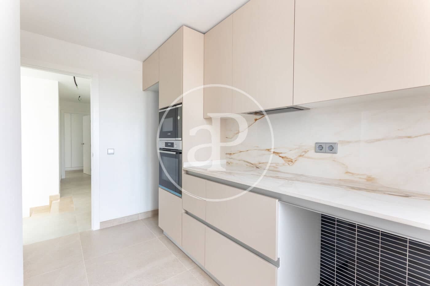 4 soveværelse Villa til salg i Chiva - € 384.000 (Ref: 9712054)