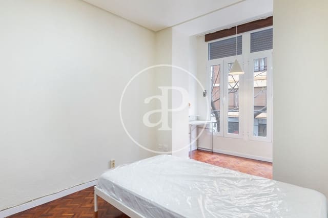4 soverom Leilighet til leie i La Gran Via, Valencia by - € 2 400 (Ref: 9714995)