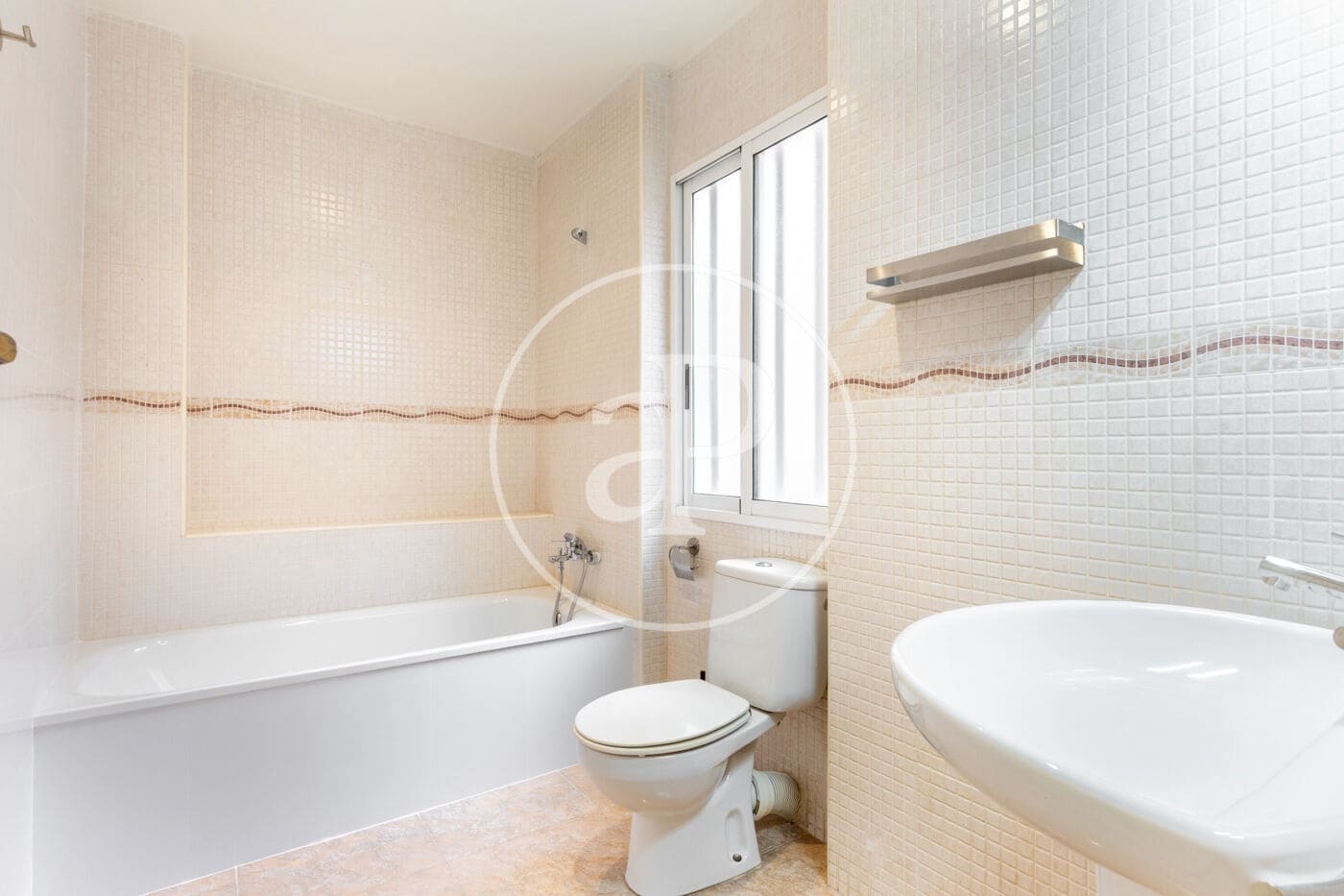 4 soverom Leilighet til leie i Valencia by - € 2 400 (Ref: 9714995)