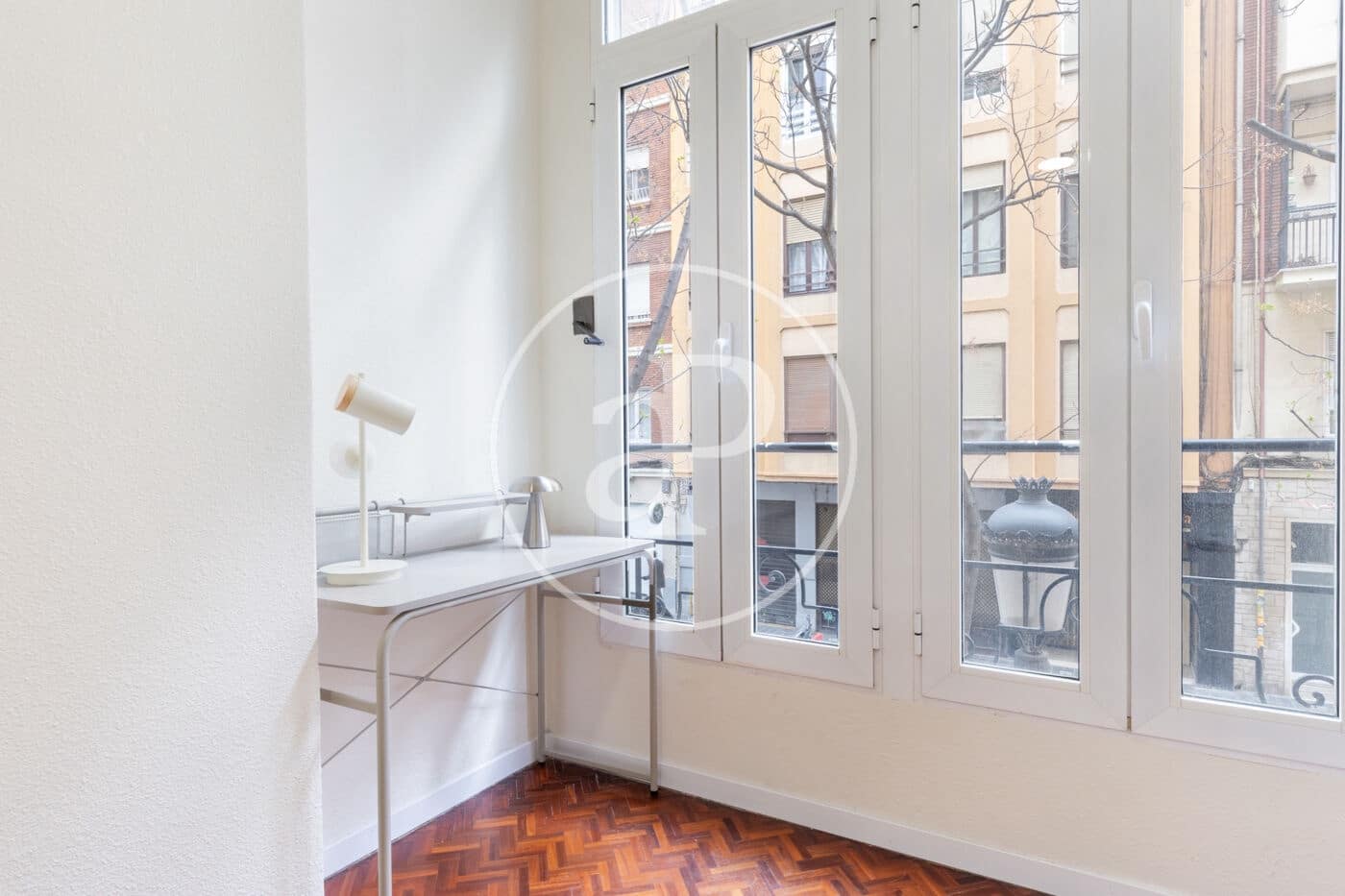 4 soverom Leilighet til leie i Valencia by - € 2 400 (Ref: 9714995)