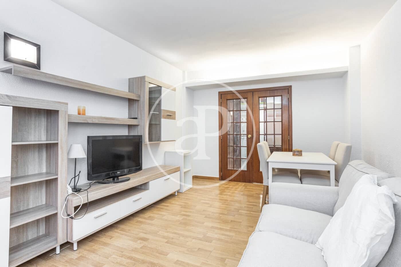 4 soverom Leilighet til leie i Valencia by - € 1 700 (Ref: 9720039)