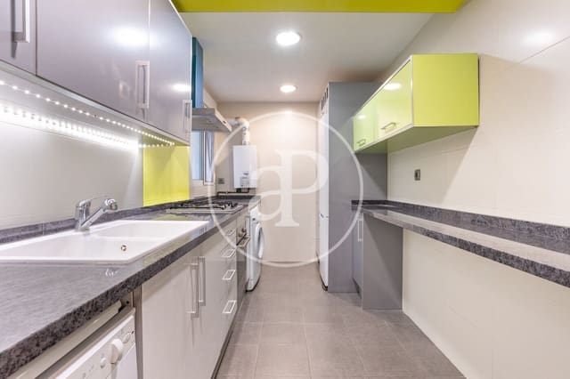 4 slaapkamer Appartement te huur in Trinitat, Valencia stad - € 1.700 (Ref: 9720039)