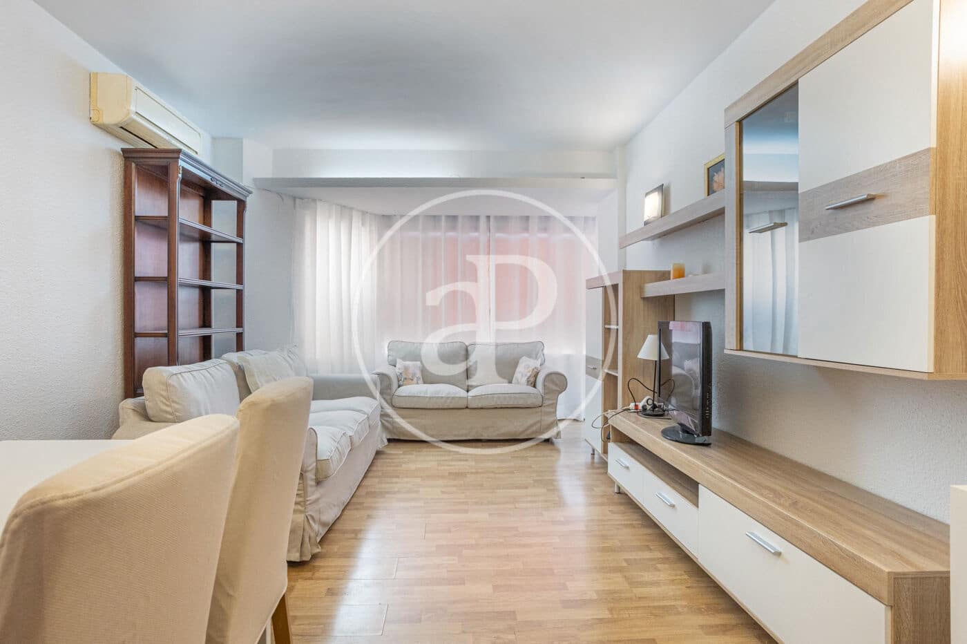 4 soverom Leilighet til leie i Valencia by - € 1 700 (Ref: 9720039)