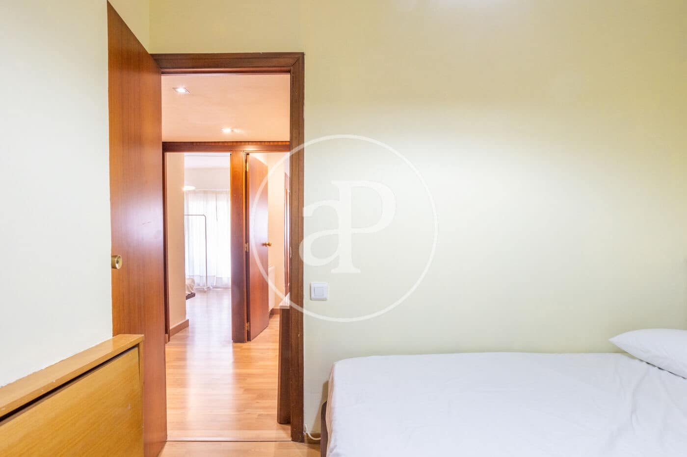 4 soverom Leilighet til leie i Valencia by - € 1 700 (Ref: 9720039)