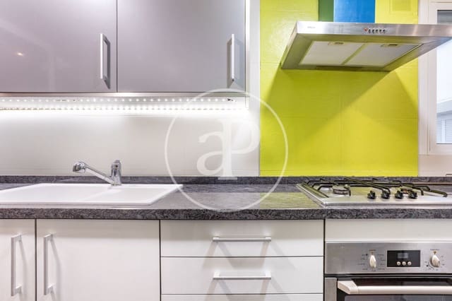 4 slaapkamer Appartement te huur in Trinitat, Valencia stad - € 1.700 (Ref: 9720039)