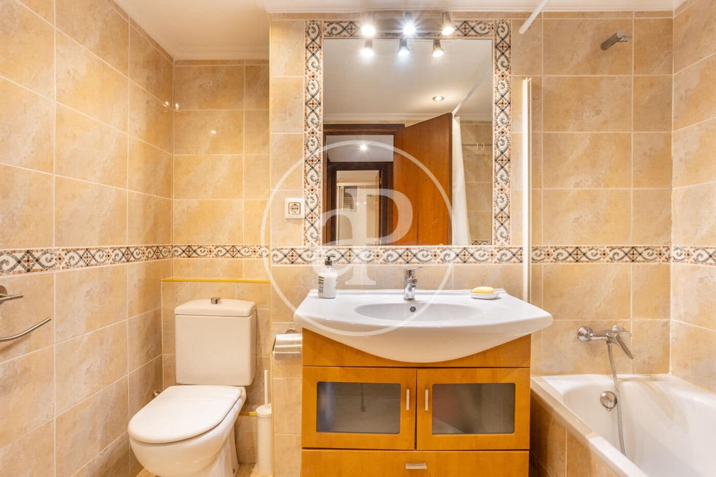 4 soverom Leilighet til leie i Valencia by - € 1 700 (Ref: 9720039)