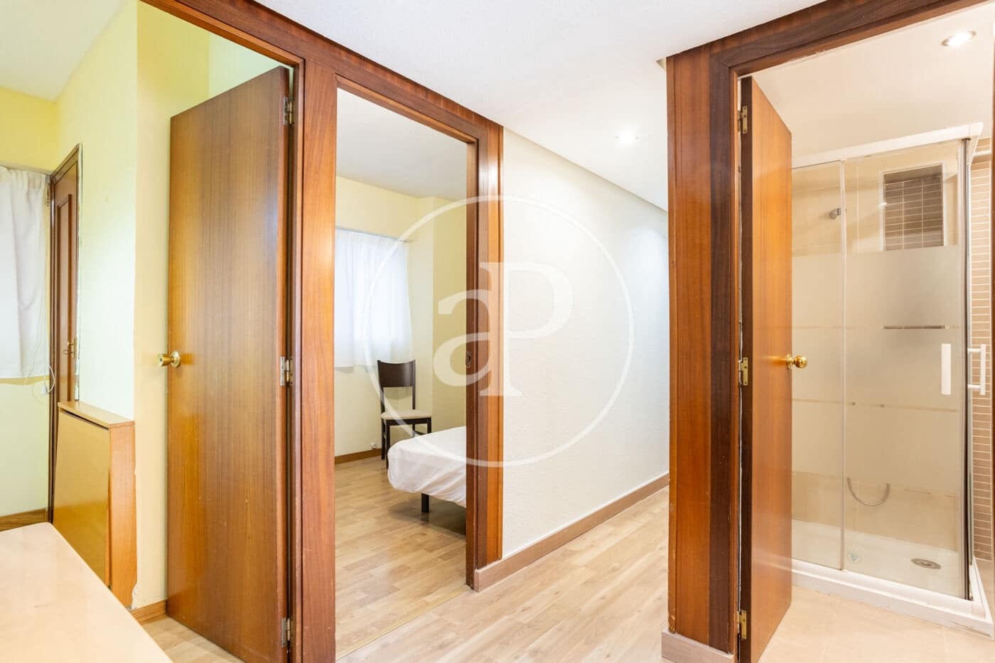 4 soverom Leilighet til leie i Valencia by - € 1 700 (Ref: 9720039)