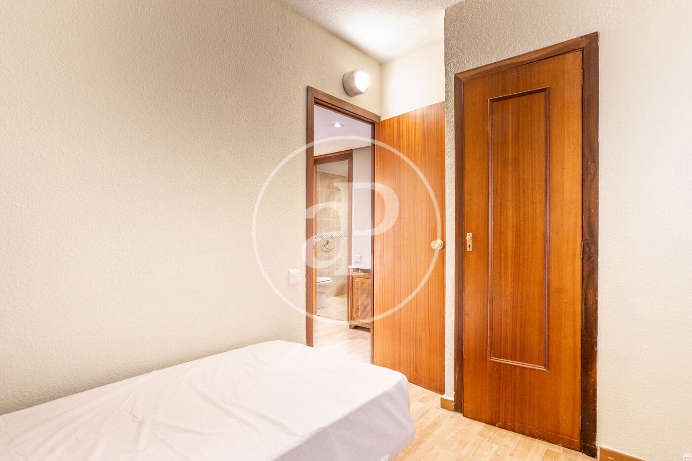 4 soverom Leilighet til leie i Valencia by - € 1 700 (Ref: 9720039)