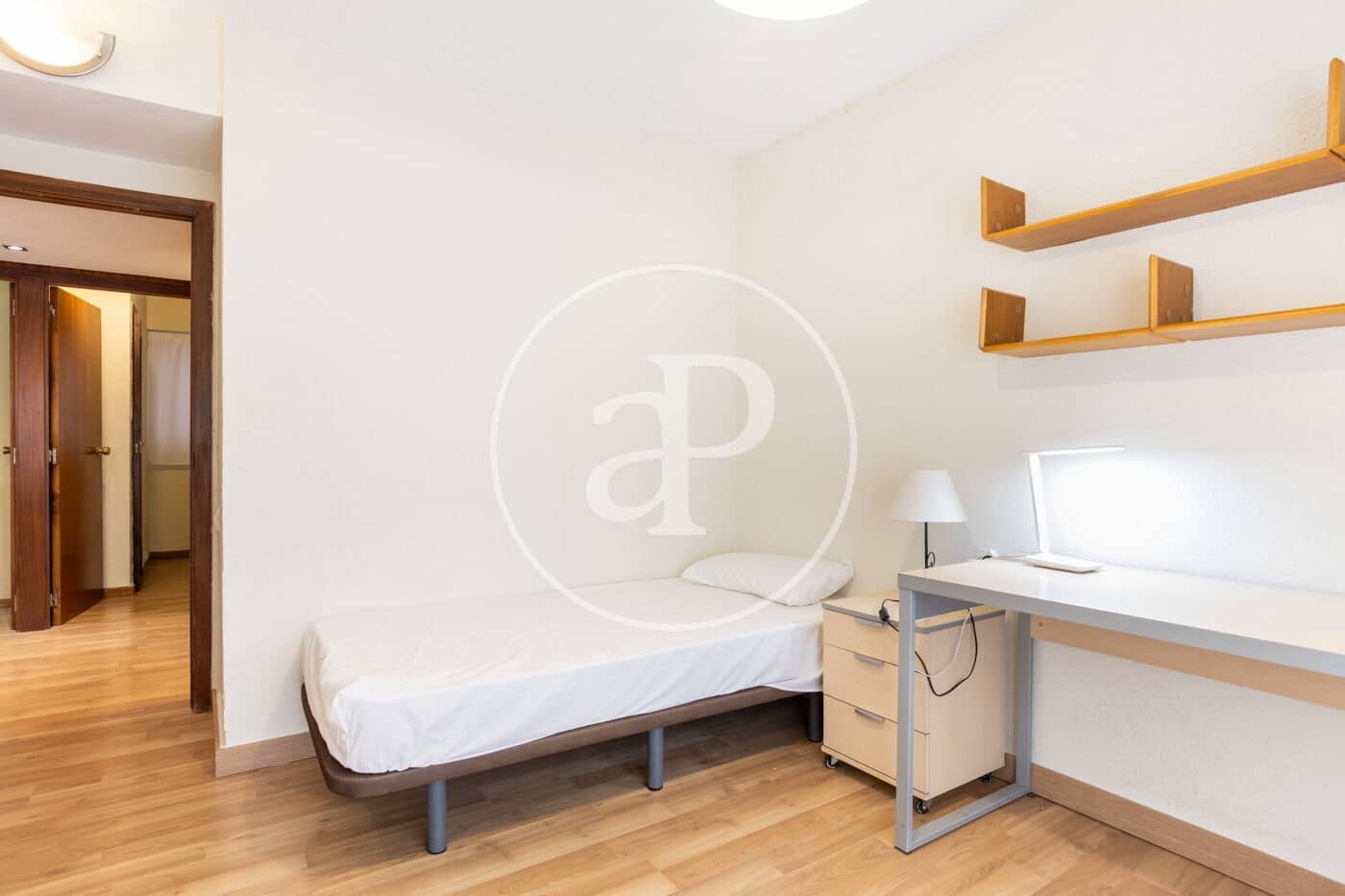 4 soverom Leilighet til leie i Valencia by - € 1 700 (Ref: 9720039)