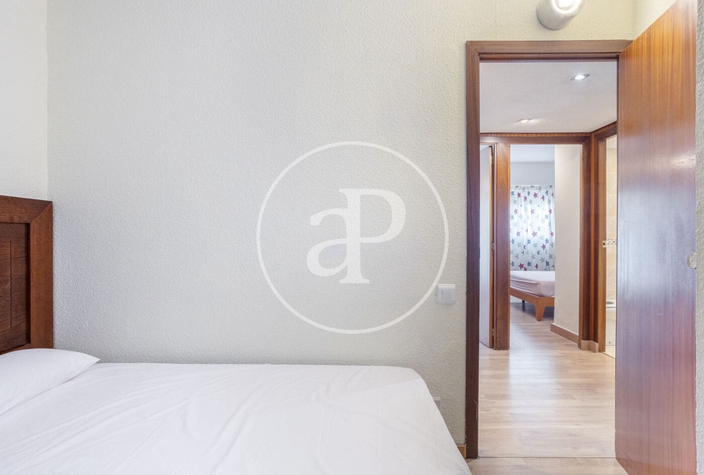 4 soverom Leilighet til leie i Valencia by - € 1 700 (Ref: 9720039)