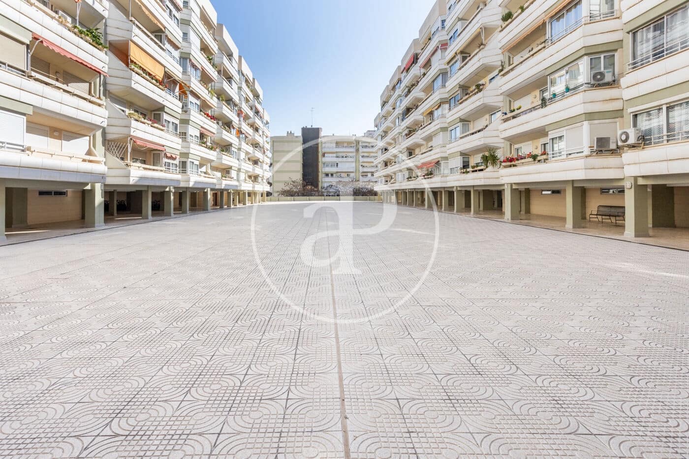4 soverom Leilighet til leie i Valencia by - € 1 700 (Ref: 9720039)