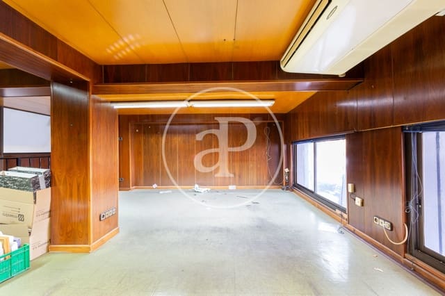 Apartment for sale in Benicalap, Valencia city - € 670,000 (Ref: 9720040)