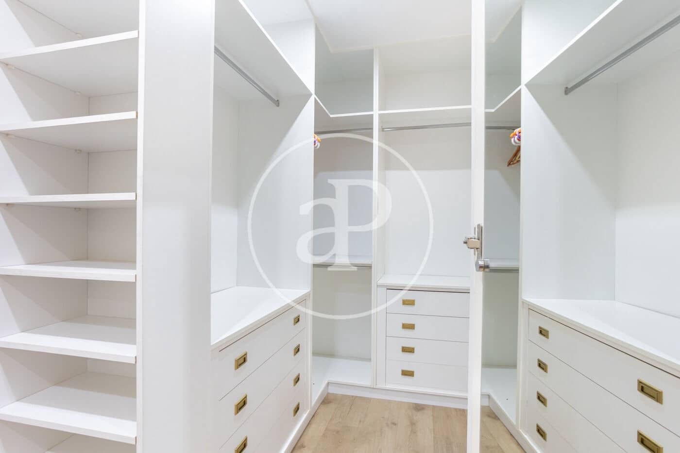 2 bedroom Apartment for sale in Valencia city - € 305,000 (Ref: 9720042)