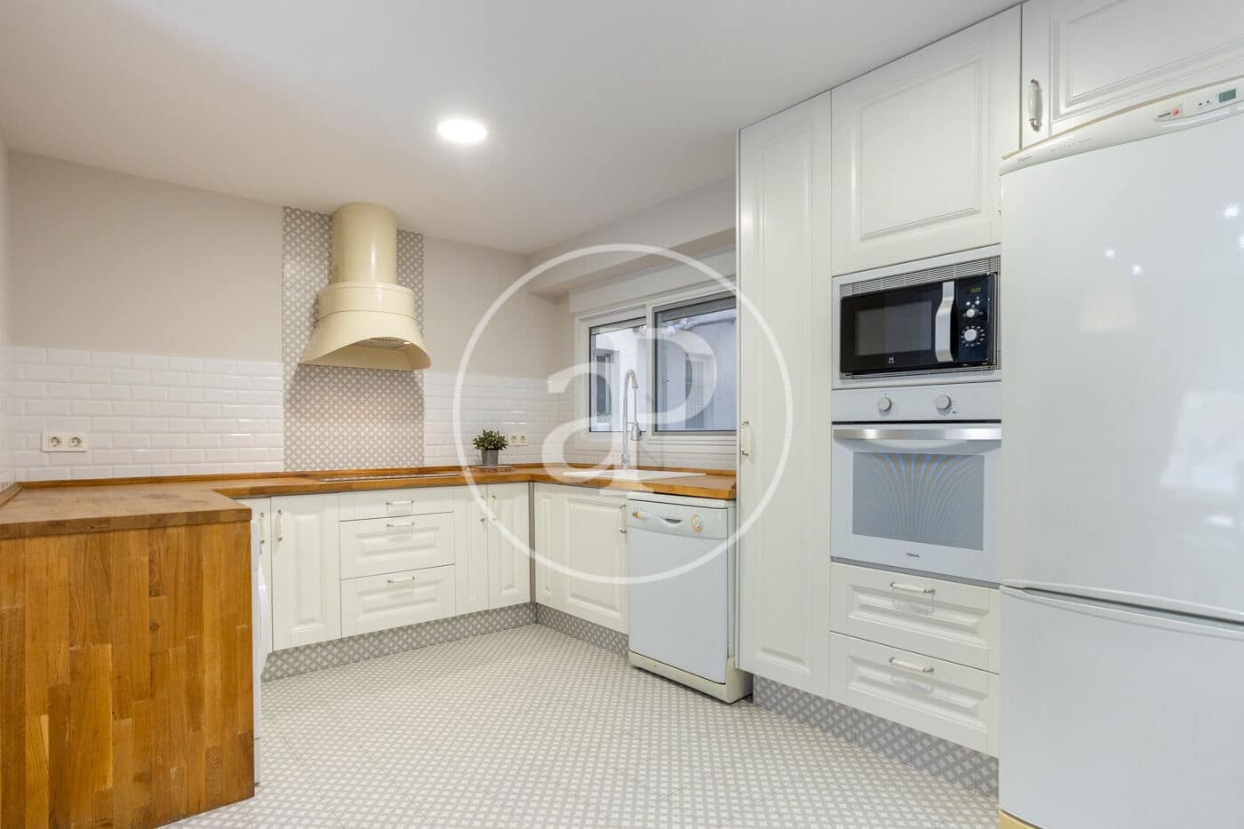 2 bedroom Apartment for sale in Valencia city - € 305,000 (Ref: 9720042)