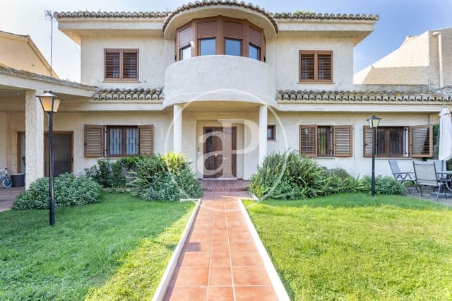 4 bedroom Villa for sale in La Pobla de Farnals with pool - € 798,000 (Ref: 9720043)