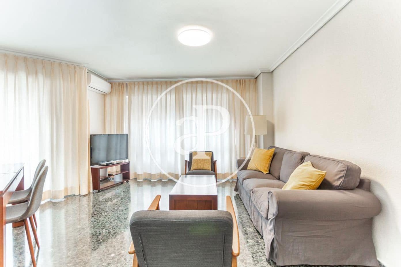 4 Zimmer Apartment zu vermieten in Valencia Stadt - 1.800 € (Ref: 9726724)