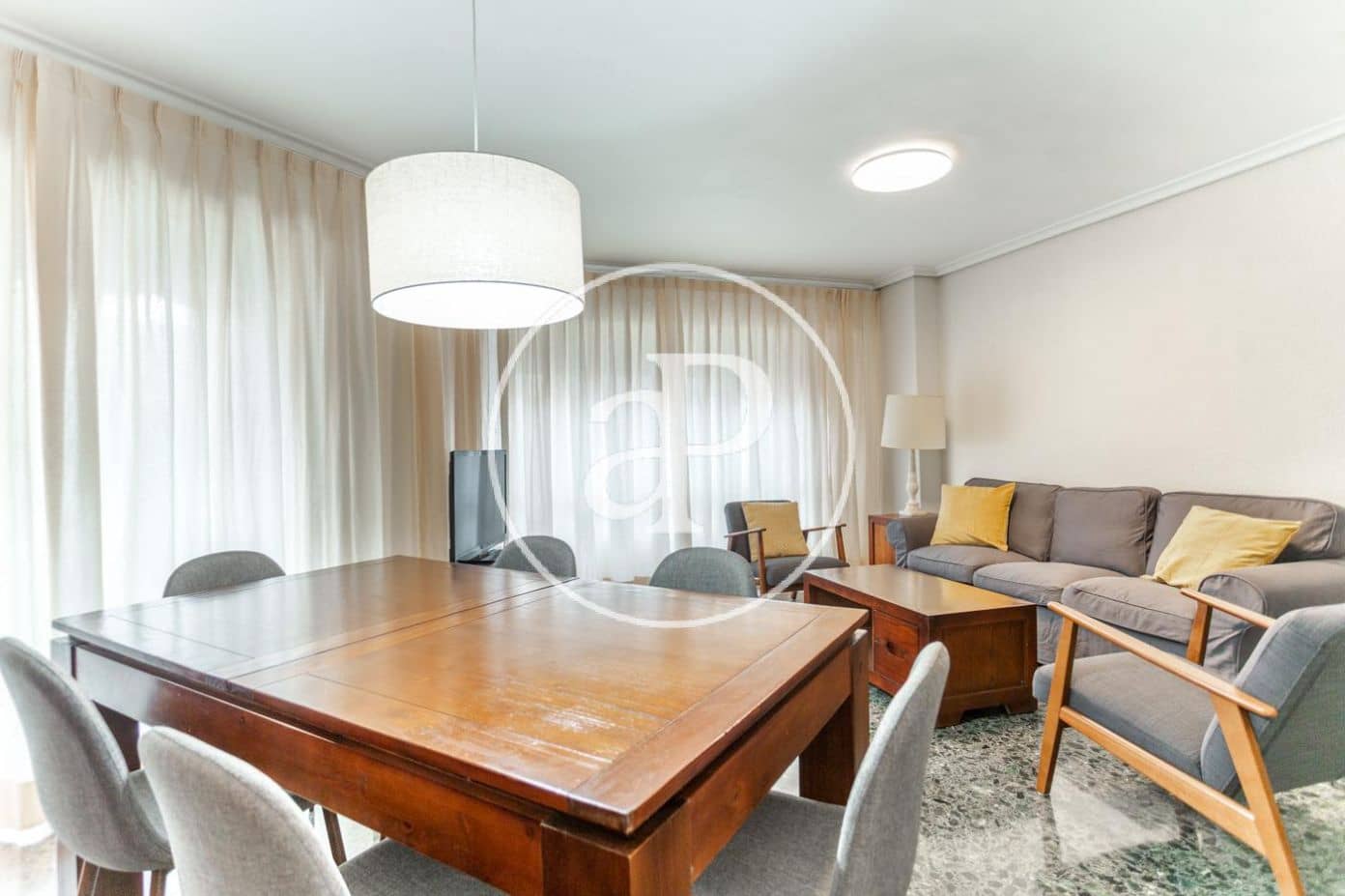 4 Zimmer Apartment zu vermieten in Valencia Stadt - 1.800 € (Ref: 9726724)