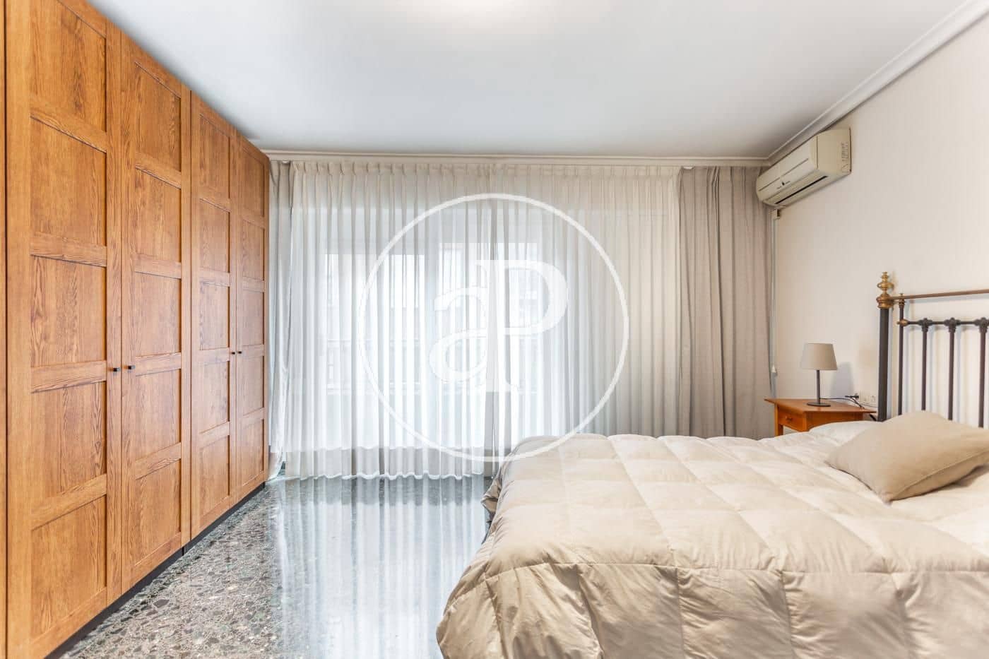 4 Zimmer Apartment zu vermieten in Valencia Stadt - 1.800 € (Ref: 9726724)