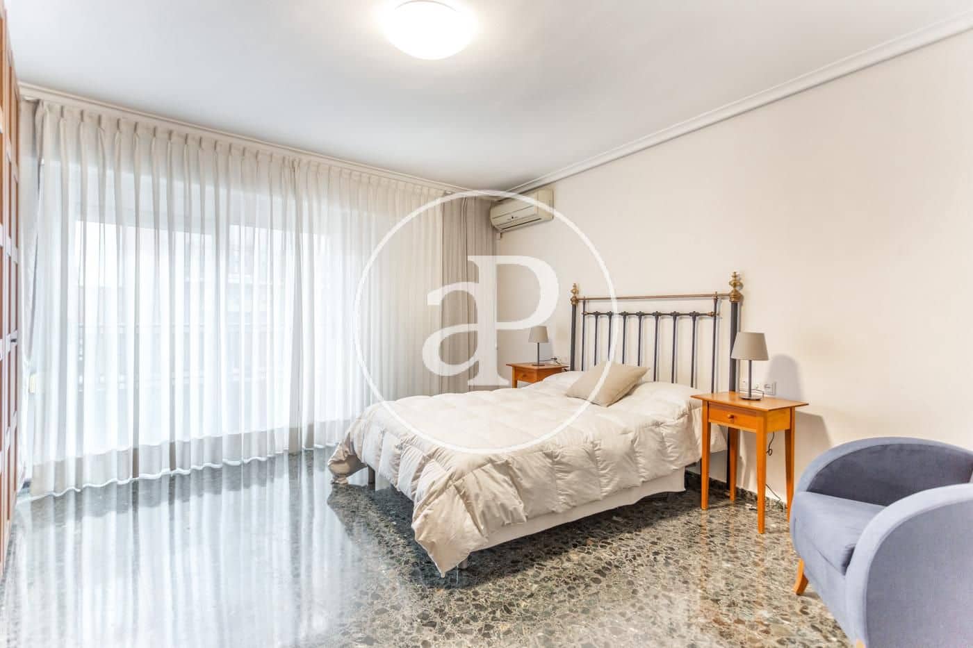 4 Zimmer Apartment zu vermieten in Valencia Stadt - 1.800 € (Ref: 9726724)