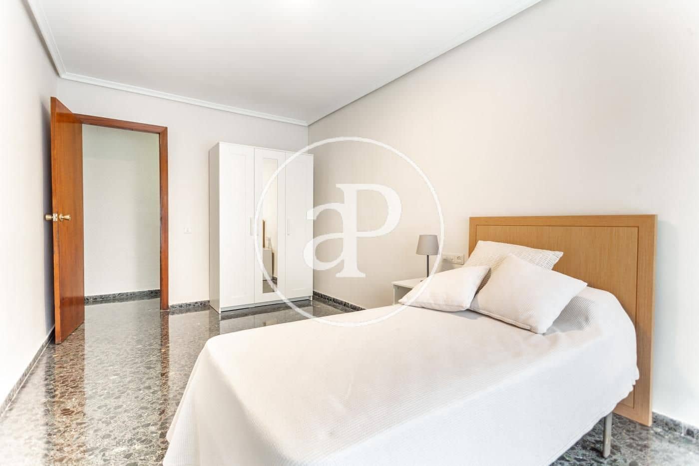 4 Zimmer Apartment zu vermieten in Valencia Stadt - 1.800 € (Ref: 9726724)