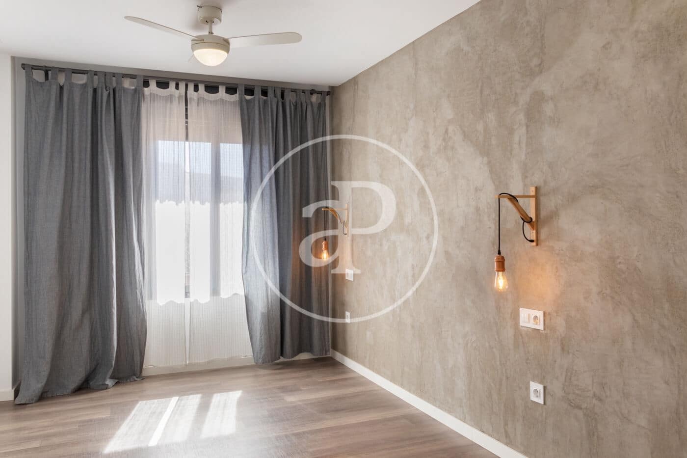 3 bedroom Apartment for rent in Valencia city - € 1,850 (Ref: 9732213)