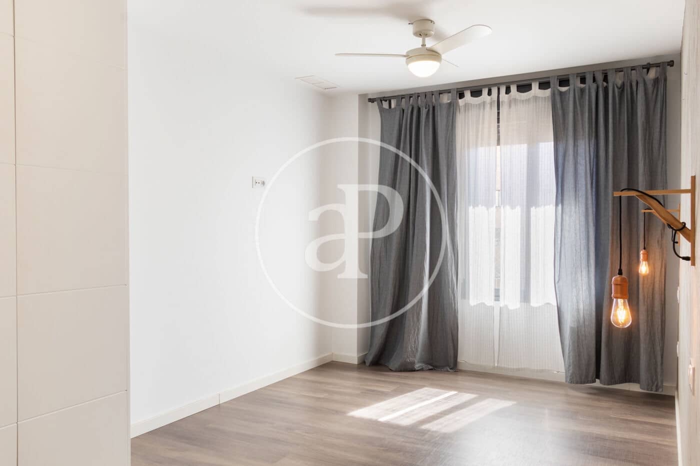 3 bedroom Apartment for rent in Valencia city - € 1,850 (Ref: 9732213)