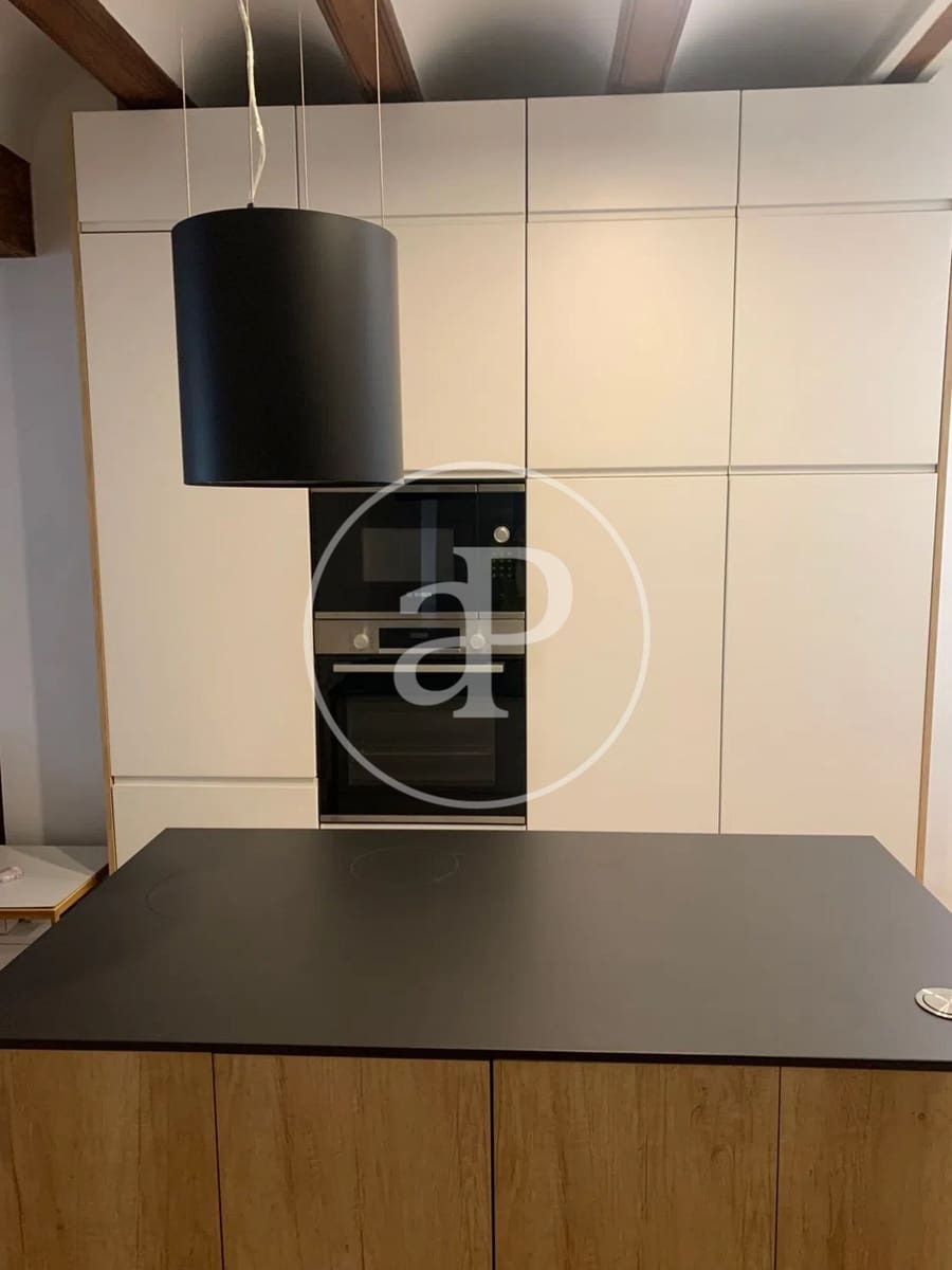 2 bedroom Apartment for rent in Valencia city - € 2,500 (Ref: 9732215)