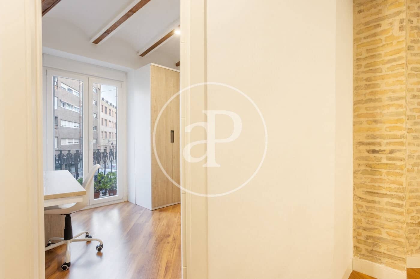 2 soverom Leilighet til leie i Valencia by - € 2 500 (Ref: 9732215)