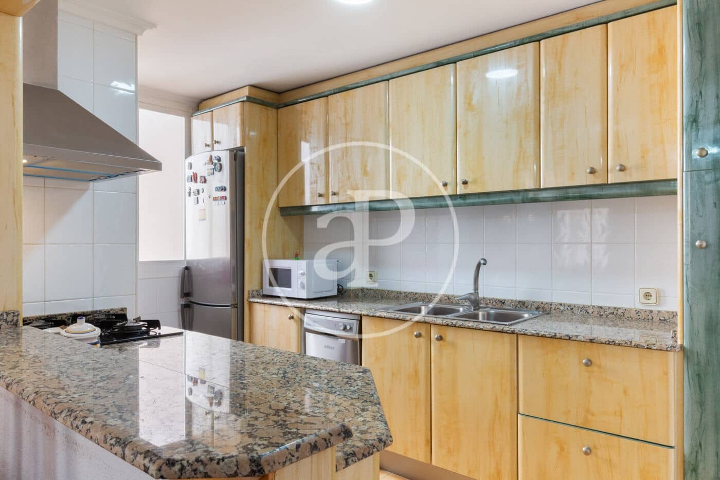 3 bedroom Apartment for rent in Valencia city - € 1,150 (Ref: 9732218)