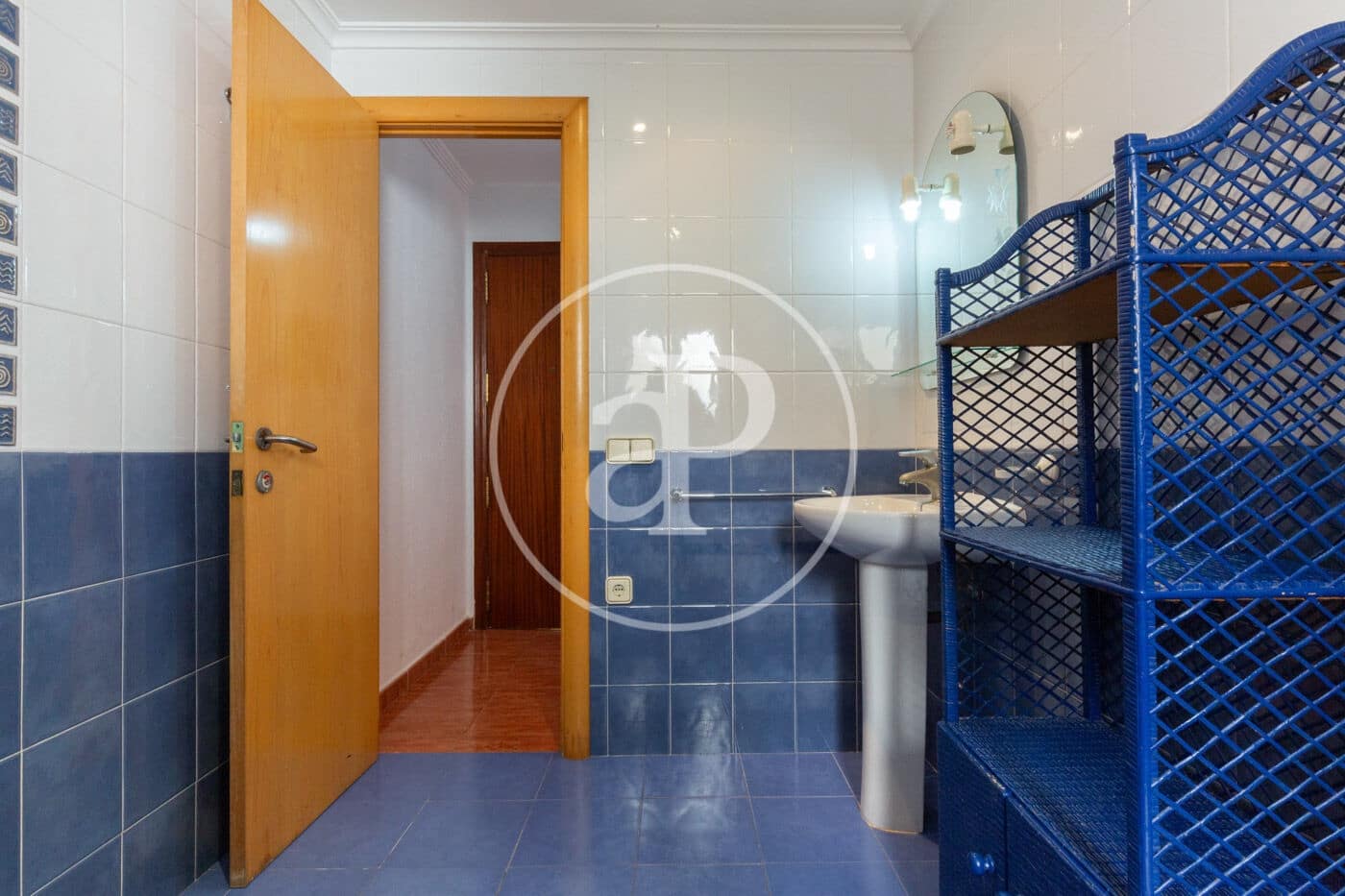 3 bedroom Apartment for rent in Valencia city - € 1,150 (Ref: 9732218)