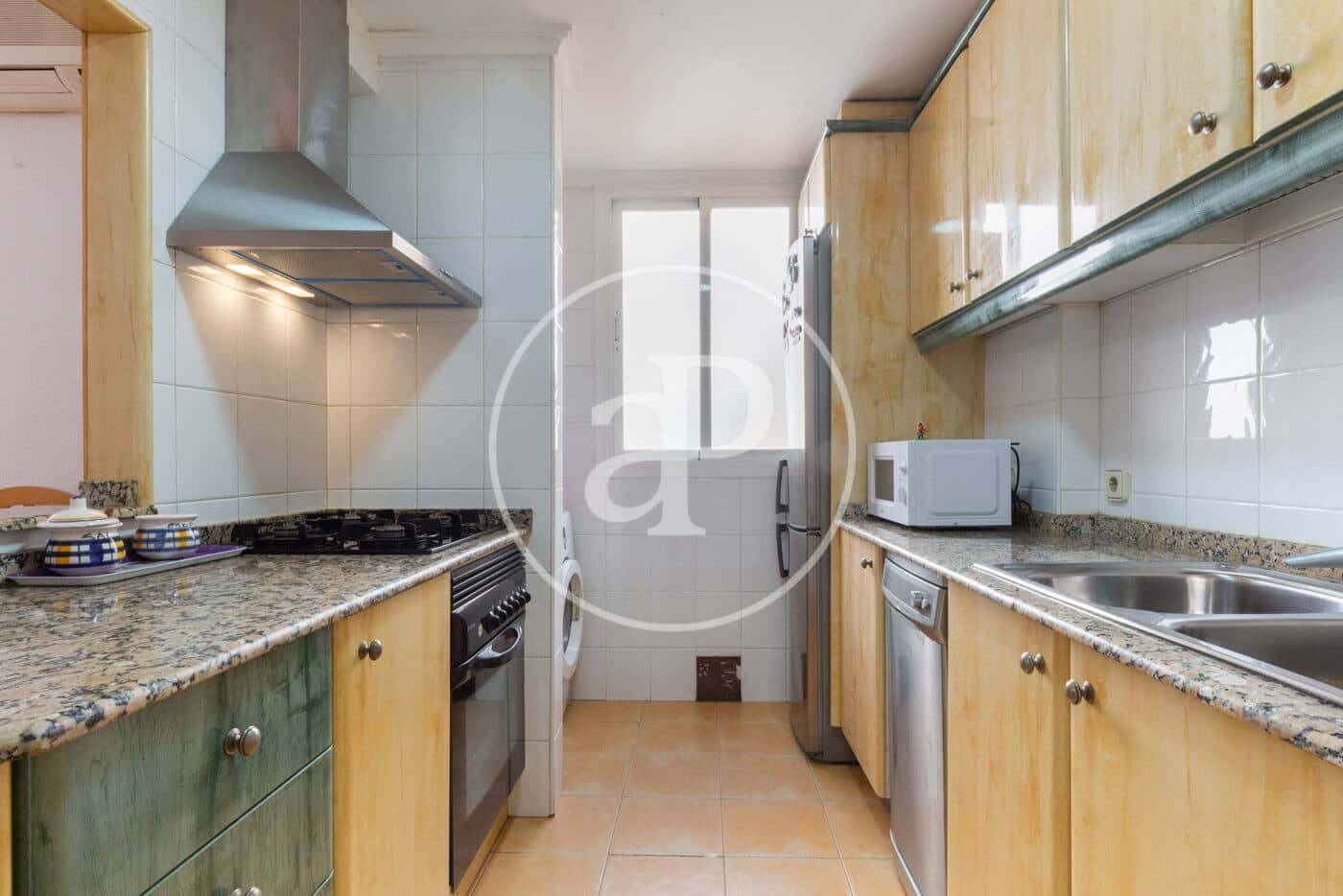 3 bedroom Apartment for rent in Valencia city - € 1,150 (Ref: 9732218)