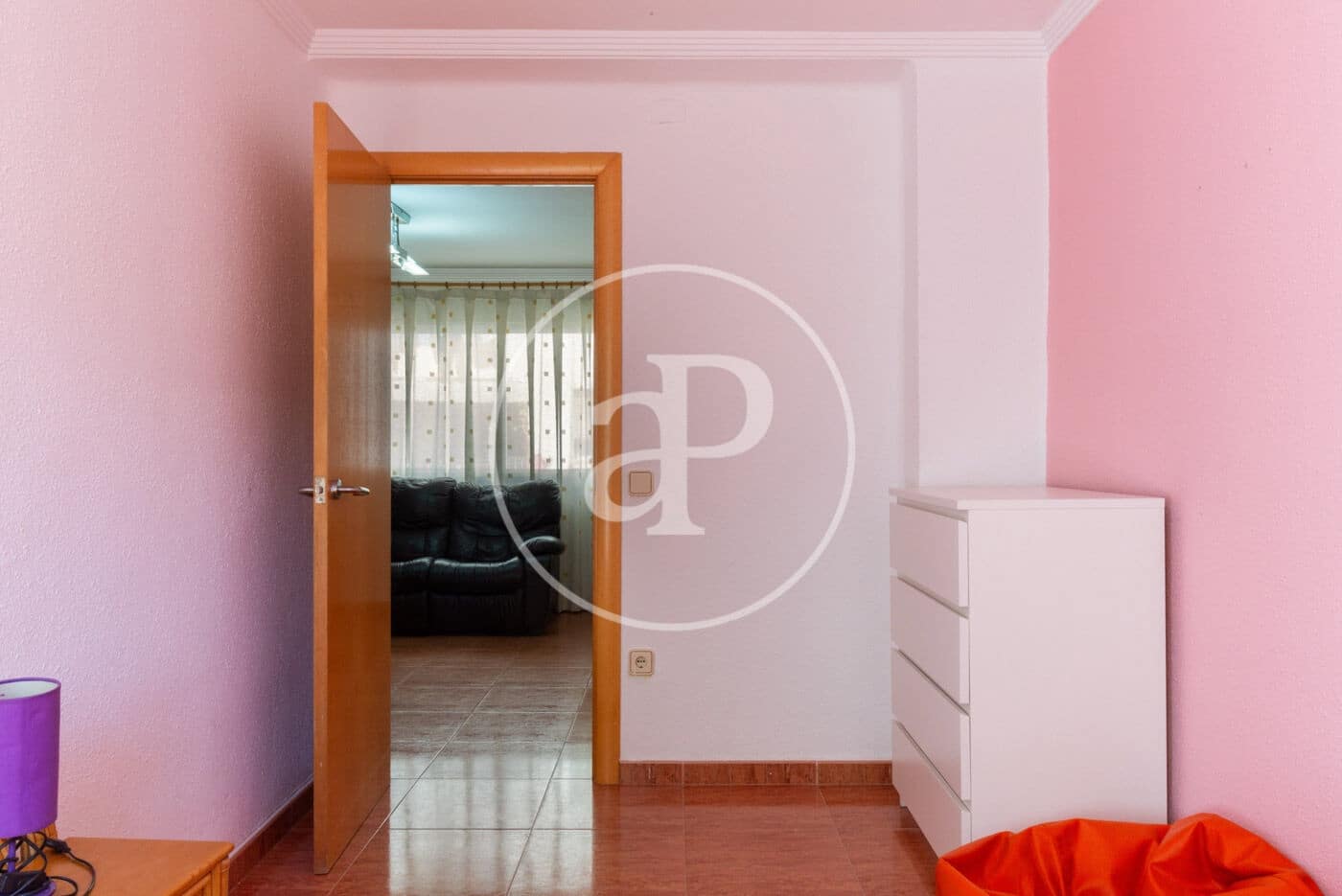 3 bedroom Apartment for rent in Valencia city - € 1,150 (Ref: 9732218)