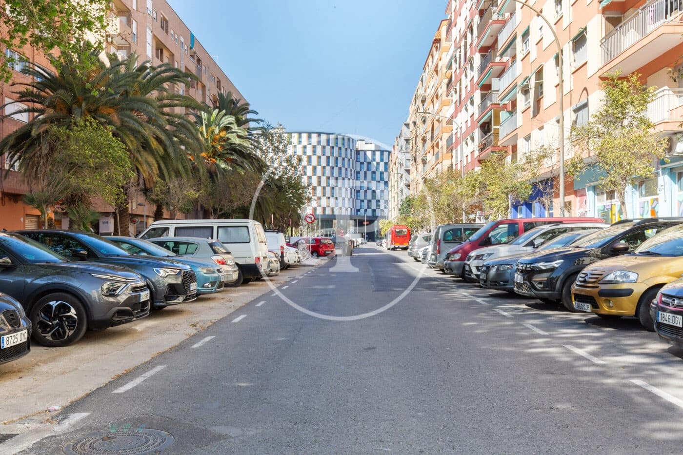 3 bedroom Apartment for rent in Valencia city - € 1,150 (Ref: 9732218)