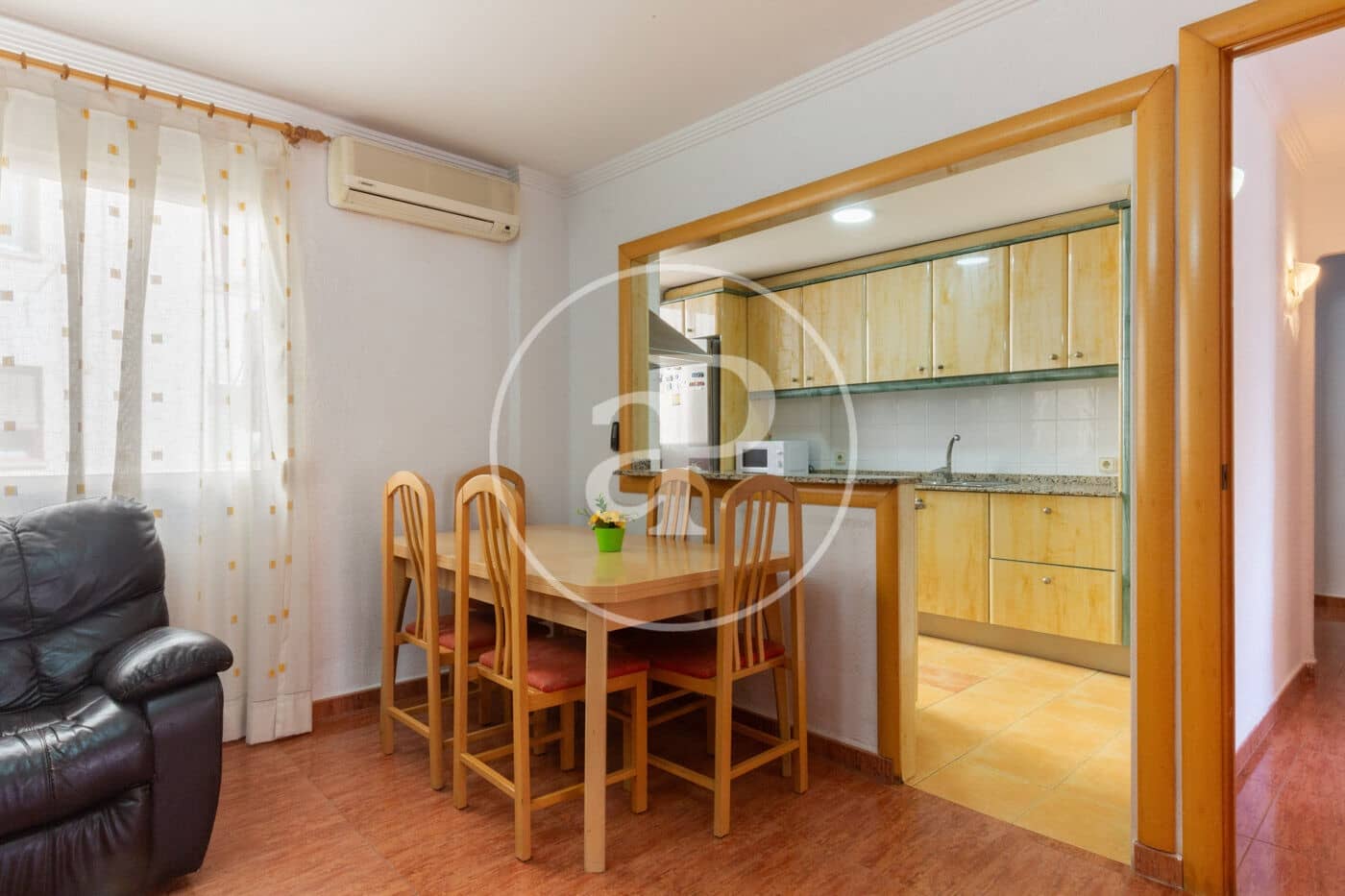 3 bedroom Apartment for rent in Valencia city - € 1,150 (Ref: 9732218)