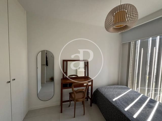 3 bedroom Villa for rent in La Fonteta S.lluis, Valencia city - € 2,200 (Ref: 9732219)