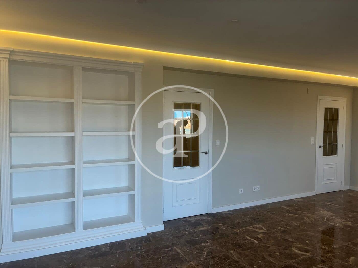 3 bedroom Apartment for rent in Valencia city - € 1,900 (Ref: 9735667)