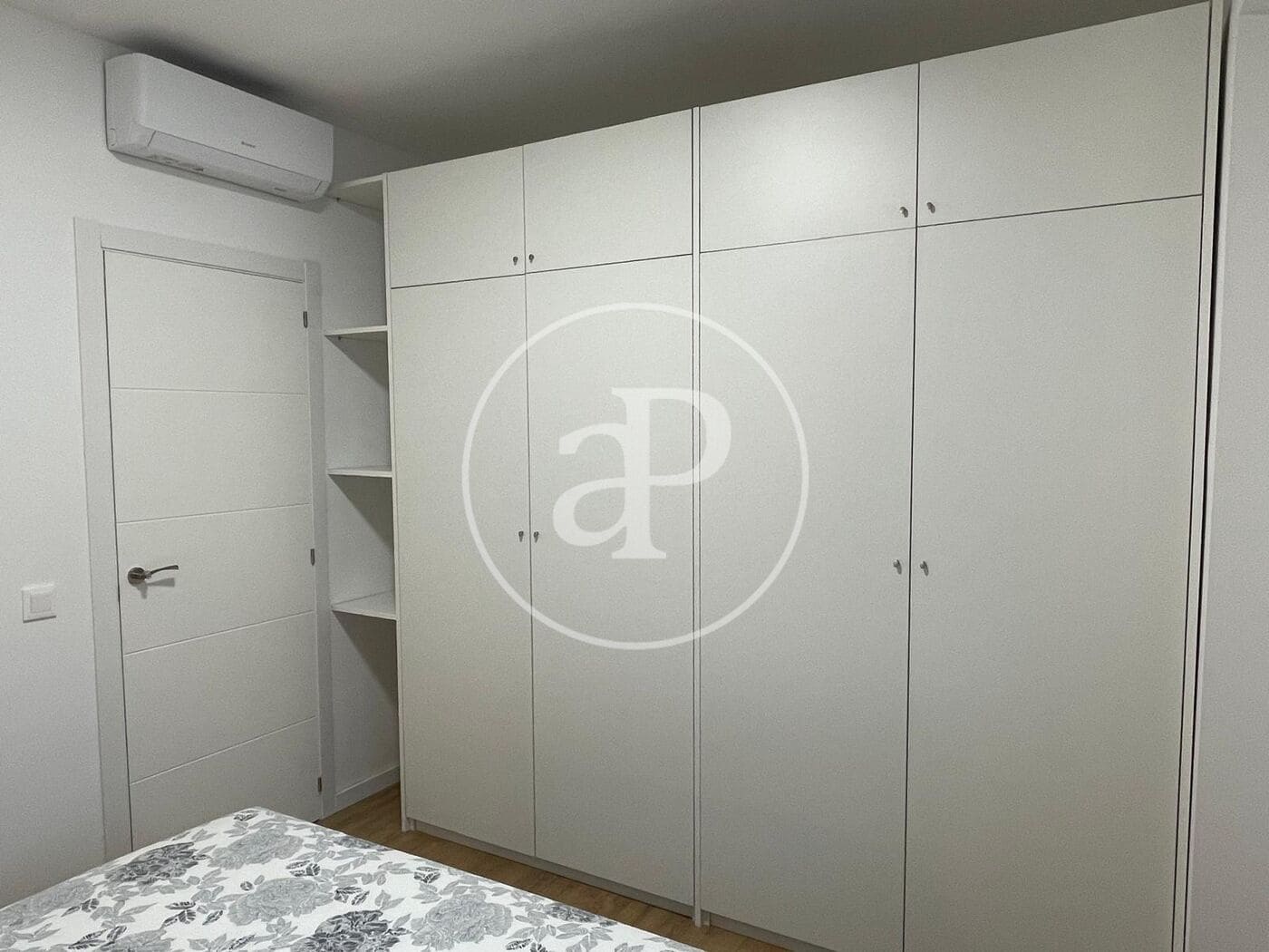 2 bedroom Apartment for rent in Valencia city - € 1,900 (Ref: 9738640)