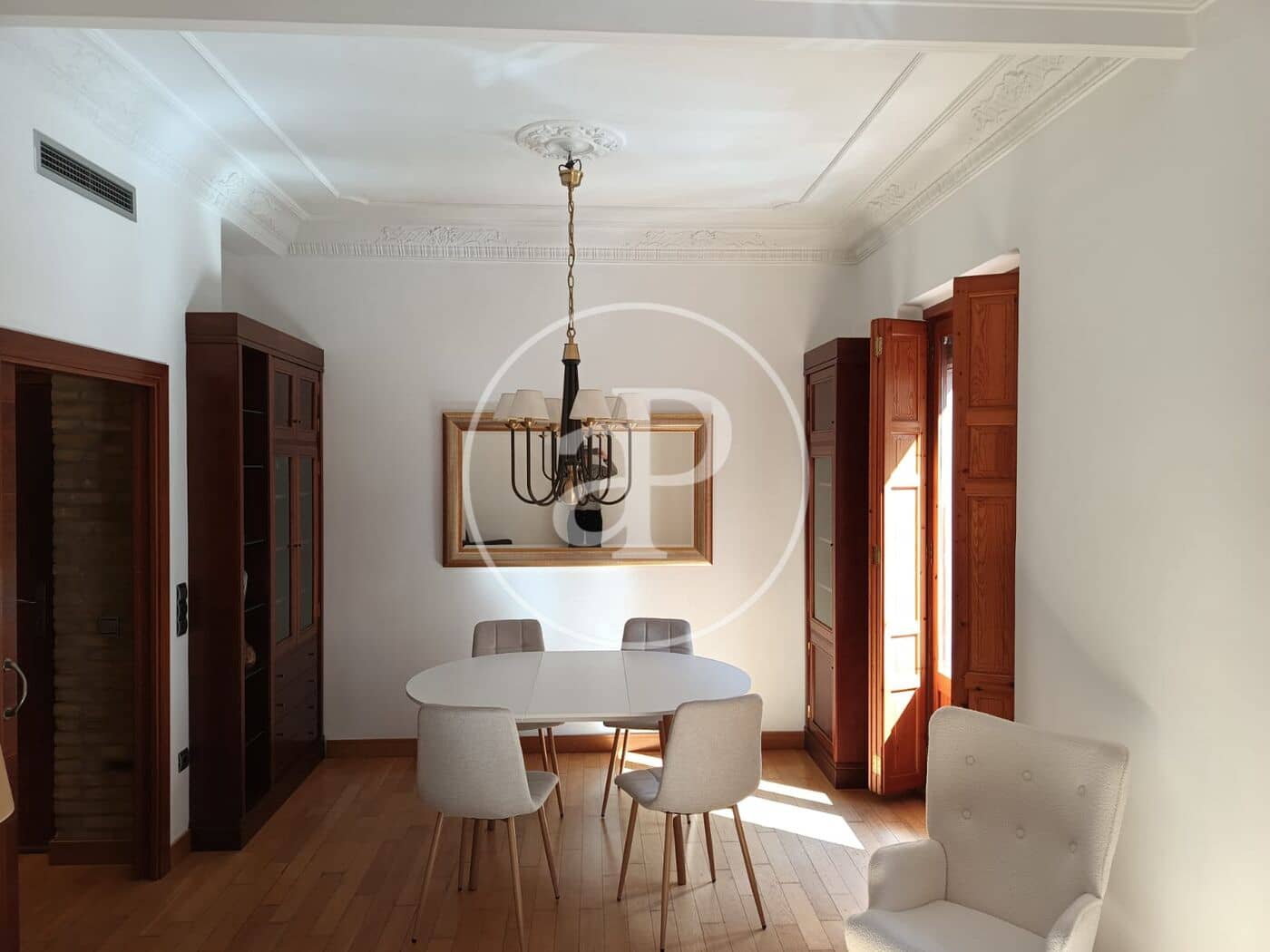 3 bedroom Apartment for rent in Valencia city - € 1,600 (Ref: 9738641)