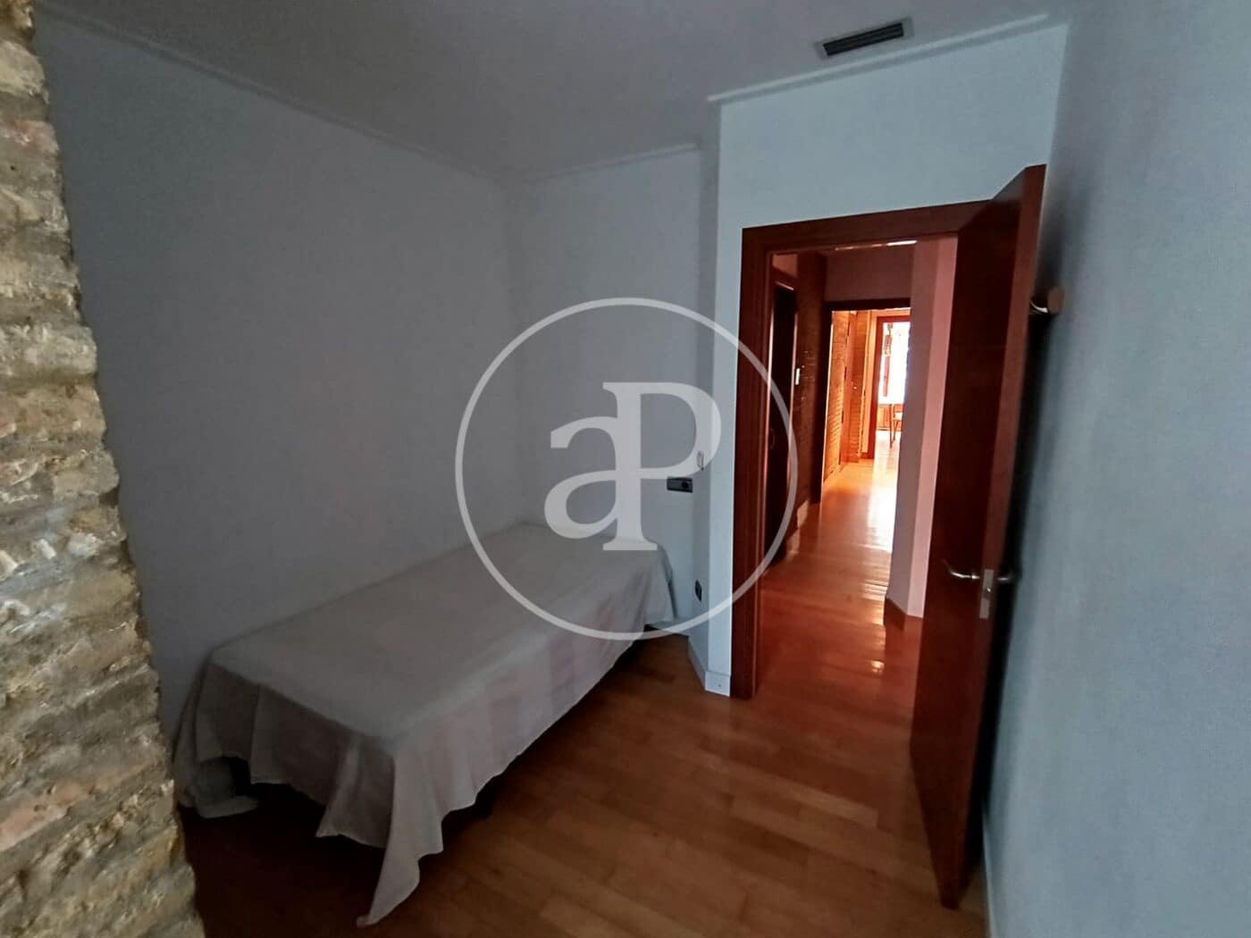 3 bedroom Apartment for rent in Valencia city - € 1,600 (Ref: 9738641)