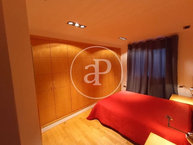 Appartement de 3 chambres à louer à La Roqueta, Valence ville - 1 600 € (Ref: 9738641)