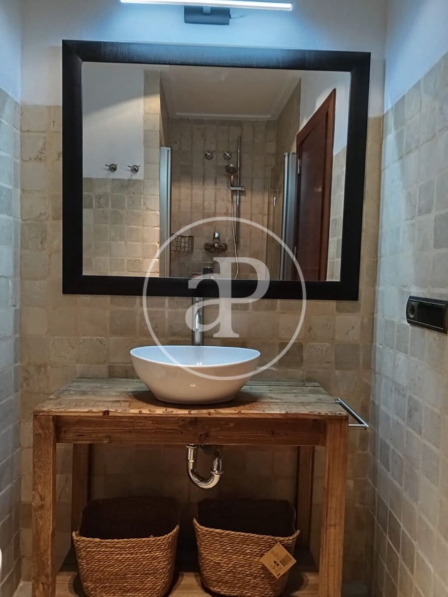 3 bedroom Apartment for rent in Valencia city - € 1,600 (Ref: 9738641)