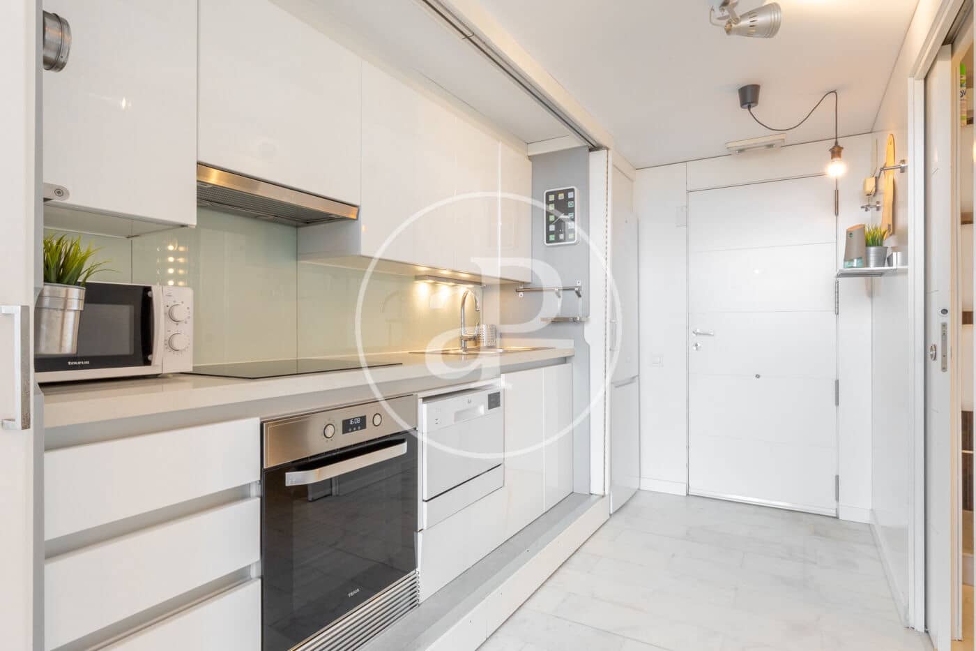1 sovrum Villa att hyra i Valencia stad - 1 230 € (Ref: 9738642)