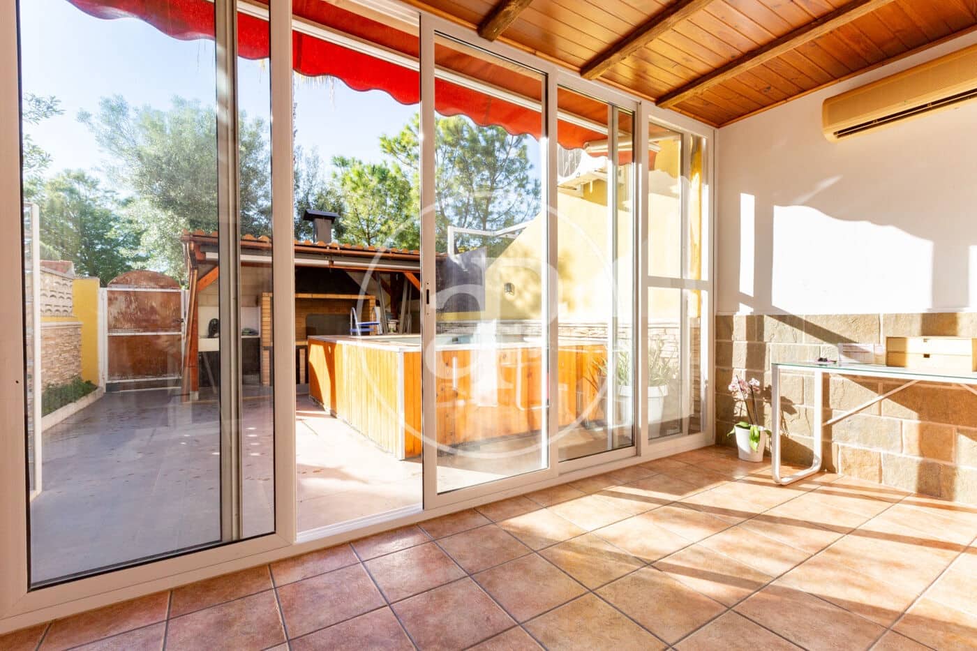 4 Zimmer Villa zu verkaufen in Riba-roja de Turia mit Pool - 350.000 € (Ref: 9738644)