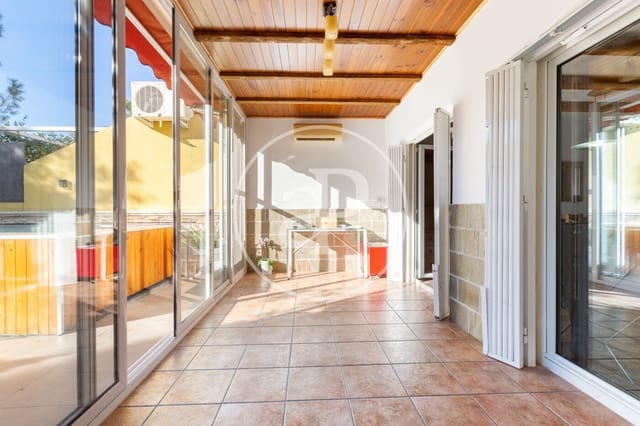4 slaapkamer Villa te koop in Riba-roja de Túria met zwembad - € 350.000 (Ref: 9738644)